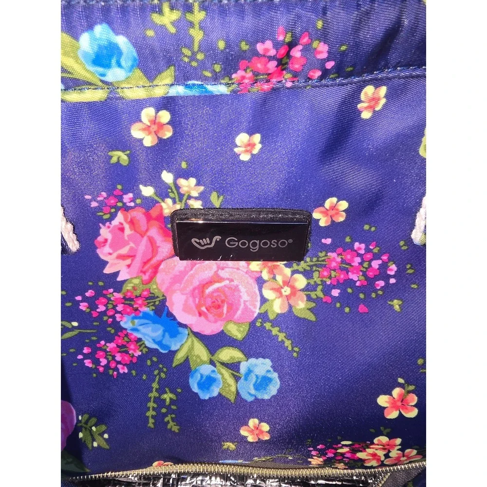 Gogoso Breast Pump Diaper Bag Navy Blue Insulated Bottom USB Port Travel Bag